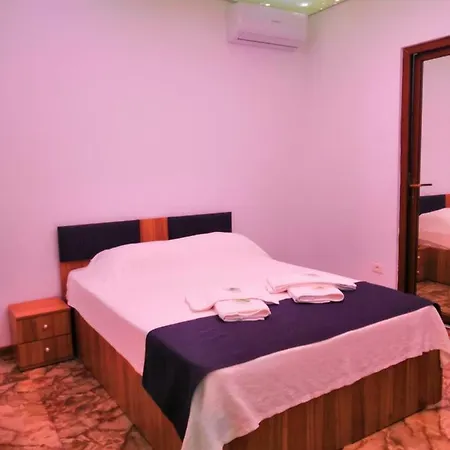 Prestige فندق كوستِنيست