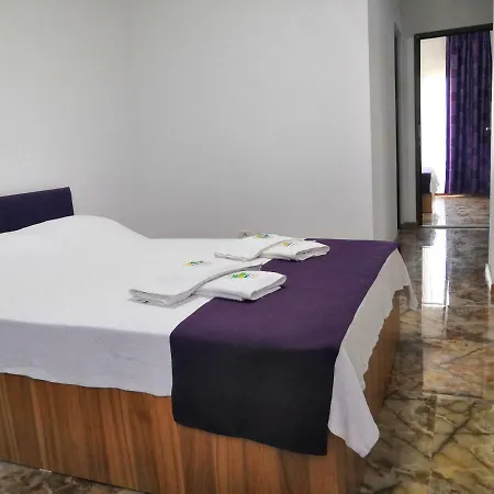 Prestige فندق كوستِنيست